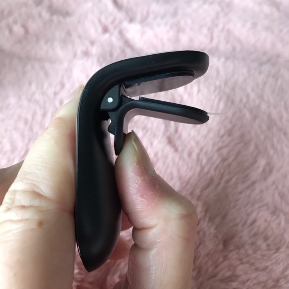 Car phone clip holder - Picture 3 of 5